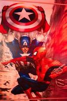 capitaine Amérique avec araignée homme affiche dans des gamins jouer chambre. photo