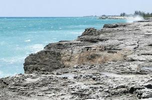 grandiose Bahama île rocheux plage photo