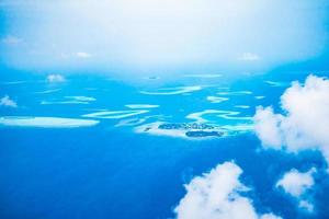 vue aérienne de l'île des maldives photo