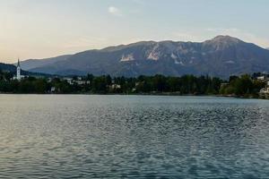 vue panoramique sur le lac photo