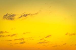 nuage sur fond de ciel photo