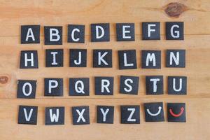 Anglais alphabet des lettres sur bois tableau. photo