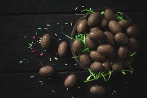 oeufs de Pâques au chocolat photo