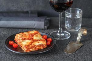 plat de lasagnes photo