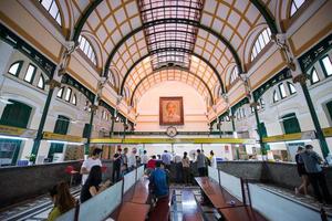 ho chi minh ville, vietnam - déc 11, 2016-intérieur de saigon centre Publier Bureau lequel avoir plus de 130 ans histoire sur décembre 11, 2016. ho chi minh est le le plus gros ville dans du sud de vietnam photo