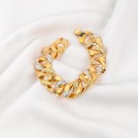 magnifique coûteux or bracelet bijoux photo