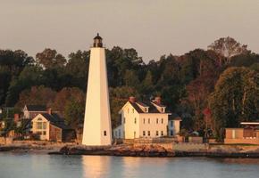 historique, colonial phare à lever du soleil photo