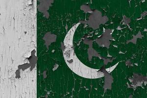 3d drapeau de Pakistan sur un vieux pierre mur Contexte. photo