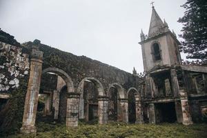 abandonné église, igreja de sao mateus dans faial, le Açores photo