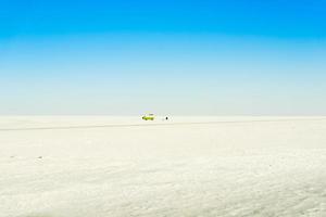 salar de uyuni en bolivie photo