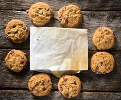 Vide papier et biscuits photo