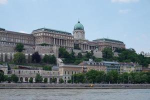 buda Château et Danube rivière dans Budapest, Hongrie photo