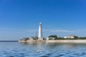 paysage marin avec vue sur le cap tarhankut et le blanc photo