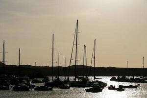 bateaux dans le port photo