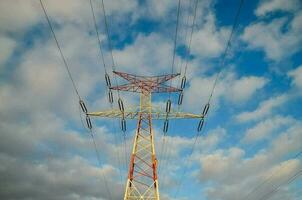 proche en haut de électricité poteaux photo