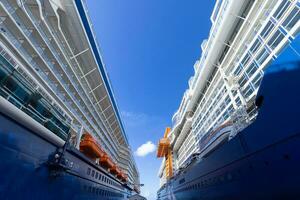 croisière navire sur saint Martin île sur une Caraïbes croisière vacances photo