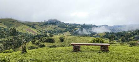 vue de le montagnes de les mines gerais Brésil photo