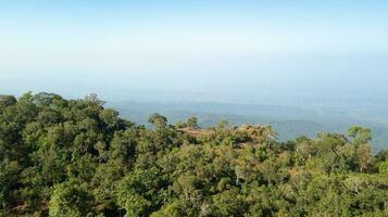 paysage forme drone dans phu hin rong kla nationale parc photo