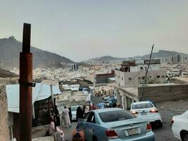 Mecque, saoudien Saoudite, avril 2023 - magnifique vue de makkah ville de jabal non Montagne dans la Mecque. le historique la grotte hara est situé sur le Haut de jabal non. photo