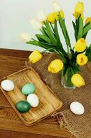 tulipe bouquet Pâques peint des œufs Christ vacances photo
