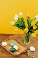 printemps fleurs Pâques des œufs le banquet de Christ décoration photo