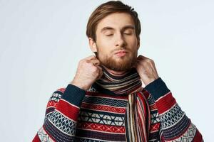 du froid homme endolori gorge santé problème grippe symptômes lumière Contexte photo