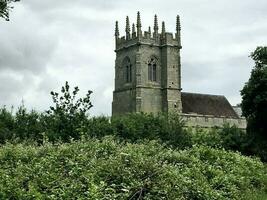 Une vue de l'église du champ de bataille près de Shrewsbury photo