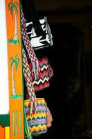 traditionnel Sacs main tricoté par femmes dans Colombie appelé mochilas photo