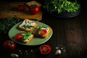 cuisine des sandwichs avec des légumes pour petit déjeuner ensemble à en bois tableau. photo