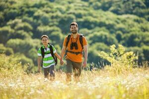 père et fils dépenses temps en plein air photo