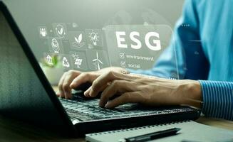 esg environnement social la gouvernance investissement affaires concept. photo