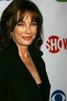 Anne archer en arrivant à le cbs tca été 08 fête à boulevard 3 dans los angeles Californie sur juillet 18 2008 2008 kathy huches huches photo