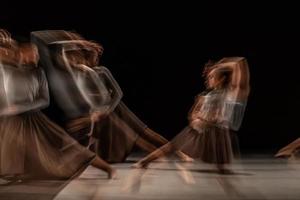 le mouvement abstrait de la danse photo