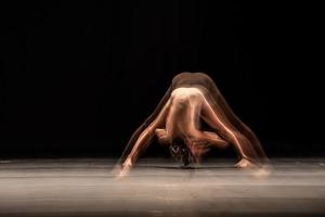 le mouvement abstrait de la danse photo