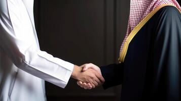 tondu image de affaires poignée de main entre deux arabe Hommes dans leur traditionnel tenue. génératif ai. photo