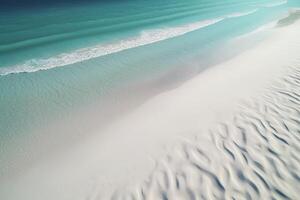 spectaculaire aérien vue de parfait blanc le sable plage et Azur bleu des eaux ai généré photo