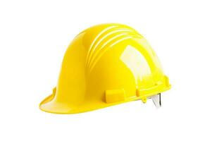 Jaune casque isolé sur blanc Contexte avec coupure chemin, protéger à sécurité pour ingénieur dans construction placer. photo