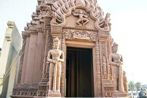 historique parc il est le architecture de le ancien khmer Empire avec le ancien pierre photo