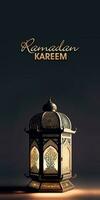 Ramadan kareem bannière conception avec d'or pailleté texte, réaliste illuminé arabe lampe. 3d rendre. photo