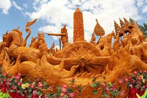 Festival de cire de bougie à Ubon Ratchathani, Thaïlande photo