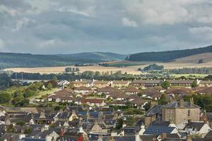 en raison de l'industrie lourde, la ville d'Invergordon en Ecosse est à nouveau attrayante comme lieu de vie photo