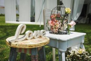 décoration de mariage de bienvenue faite à la main en bois photo