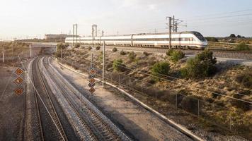 concept de transport vue aérienne avec chemin de fer photo