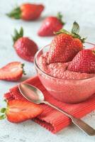 fraise chia la graine pudding photo