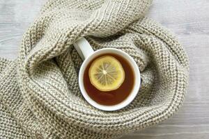 gingembre thé avec citron. saison de rhumes et infections. renforcement de immunité. photo