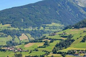 paysage de montagne pittoresque photo