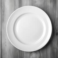 un vide assiette sur une blanc en bois tableau. Haut vue de blanc céramique assiette sur blanc en bois. génératif ai. photo