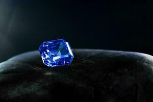 le précieux bleu saphir gemme photo