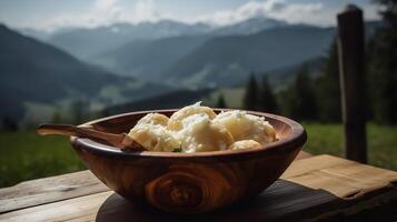 slovaque bryndzove halusky dans une Montagne chalet photo