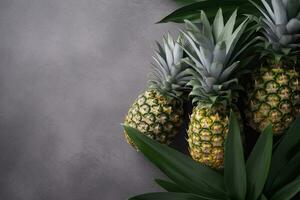 Frais ananas avec tropical feuilles sur gris Contexte. , produire ai photo